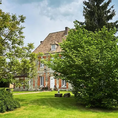 Le Chateau De De Hellenvilliers Villa Feuguerolles