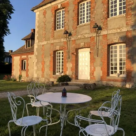 Villa Le Chateau De De Hellenvilliers