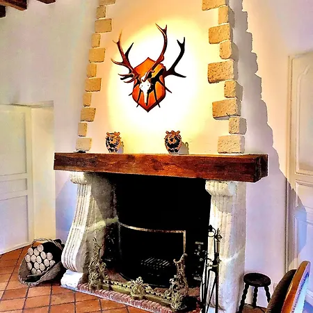 Le Chateau De De Hellenvilliers Villa *
